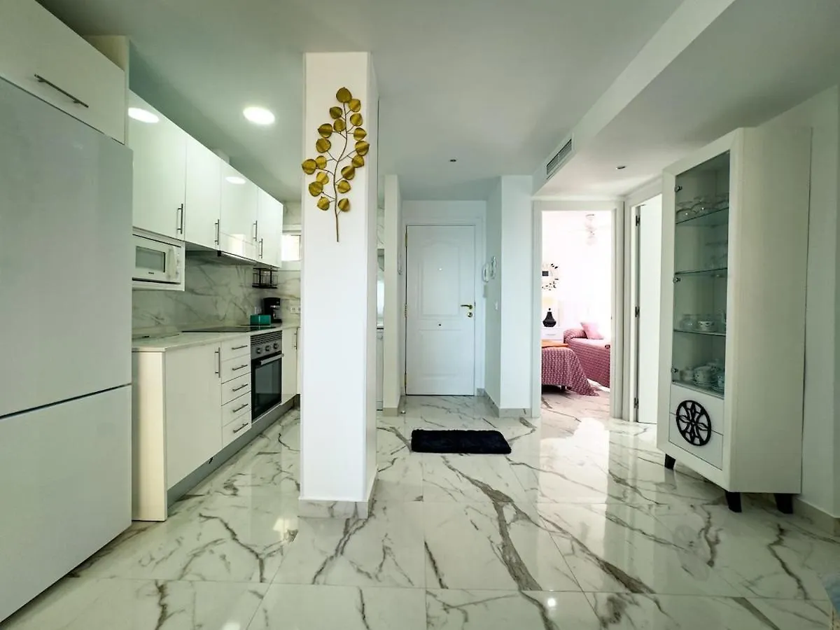 Neptuno 508 2 Bedrooms Sea Views Marbella 0*,  Spanyolország